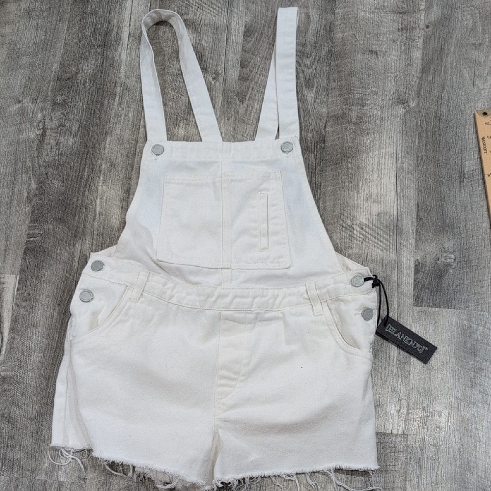 Blank NYC White Jean  Overall Shorts Distressed Hem Size 29